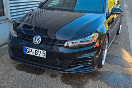 VW Golf 85.000 km 22.999 € Geislingen 73312