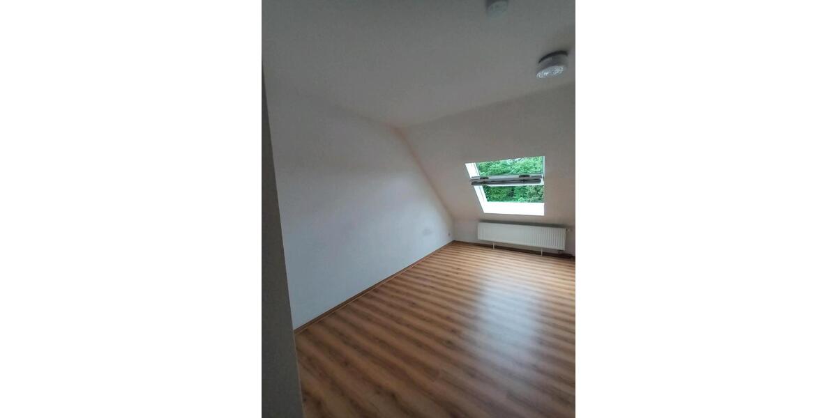Dachgeschoßwohnung Homburg - 1 Zimmer, 21 m&sup2;, 390&euro; | Angebot:26413163