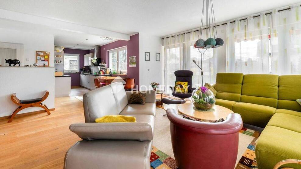 Top gepflegter Bungalow mit Doppelgarage, großem Grundstück, EBK und Extras in idyllischer Lage