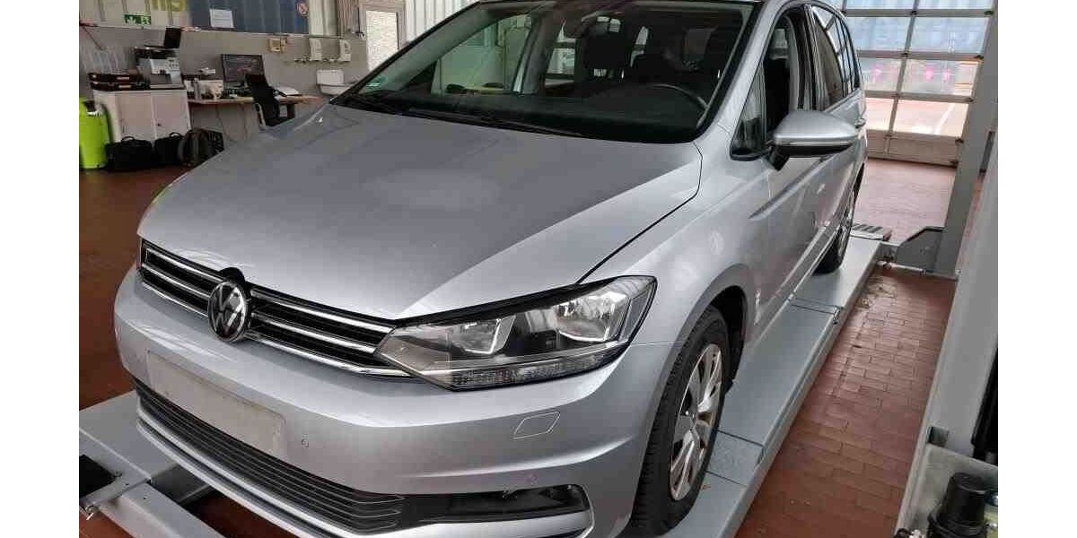 VW Touran 157.000 km 19.990 &euro; Wunstorf 31515