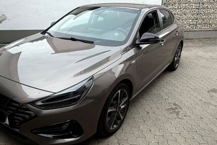 Hyundai i30 81.000 km 18.500 &euro; Dudenhofen 67373