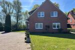 Interessantes Wohnhaus mit 2 Wohnungen, Nebengebäude und Grünland - Einfamilienhaus Stolzenau | Angebot:26701576