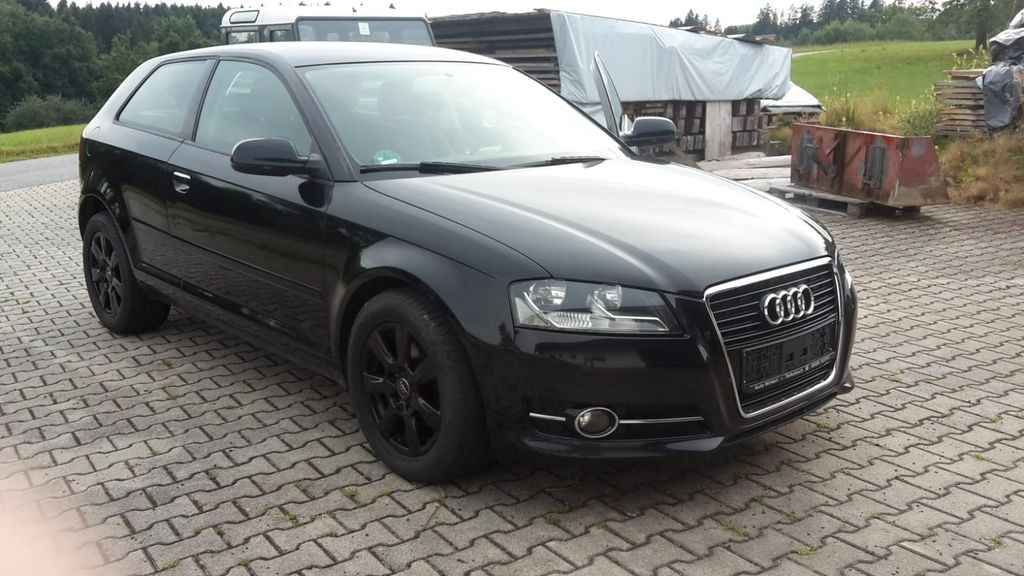 Audi A3 216.000 km 4.900 &euro; Passau 94036