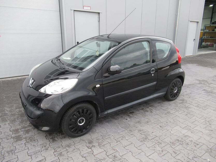 Peugeot 107 74.485 km 2.750 € Wöllstein 55597