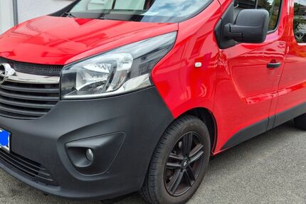 Opel Vivaro 145.000 km 13.900 € Seesen 38723