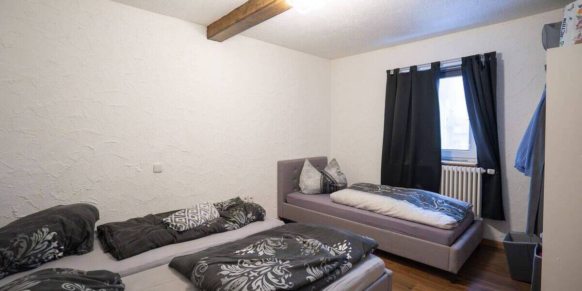 Einfamilienhaus Oberelsbach - 7 Zimmer, 200 m&sup2;, 205.000&euro; | Angebot:25738673