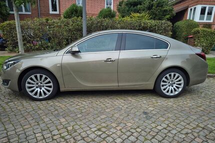 Opel Insignia 66.000 km 10.700 &euro; Hamburg 22339
