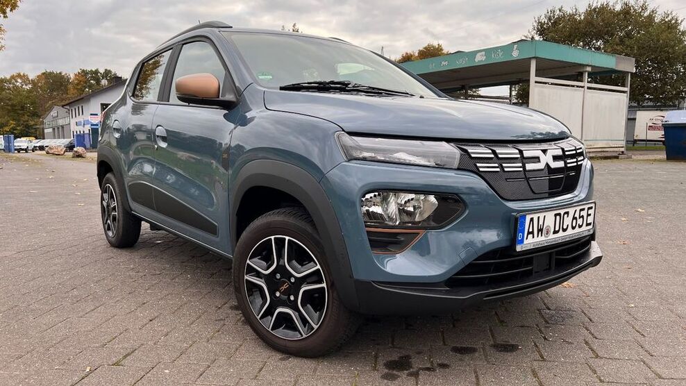 Dacia Spring 14.700 km 15.999 € Bad Breisig 53498