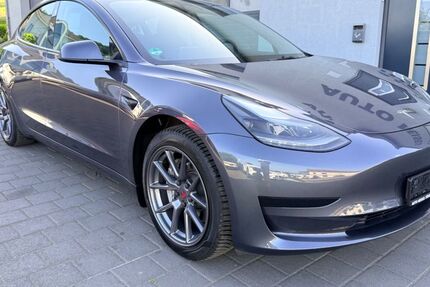 Tesla Model 3 38.200 km 27.950 &euro; Tünsdorf 66693