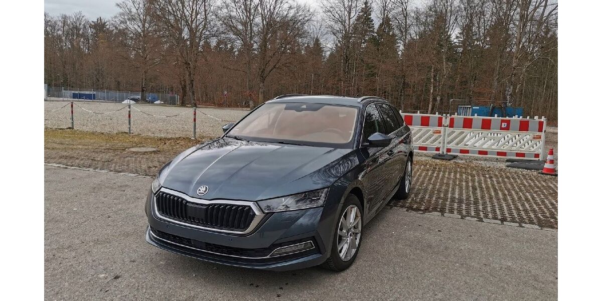 Skoda Octavia 54.000 km 21.500 &euro; Geretsried 82538