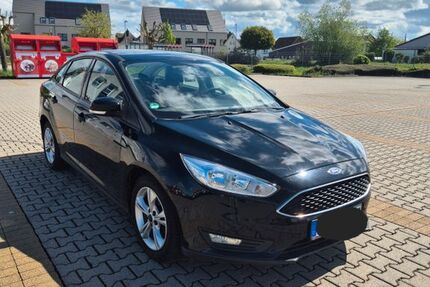 Ford Focus 76.500 km 9.995 &euro; Reichelsheim 61203