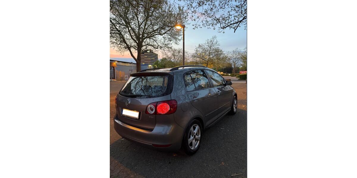 VW Golf Plus 216.000 km 4.999 &euro; Wiesbaden 65183