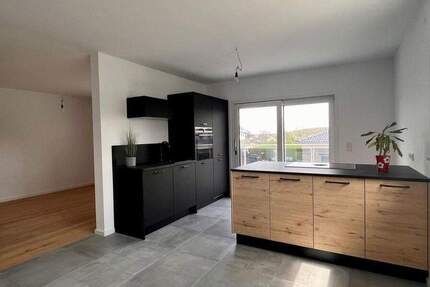 Freie ETW nähe Brombachsee * ohne Provision * KfW40+ * PV * Wärmepumpe * Aufzug * Balkon * TG 3 zimmer