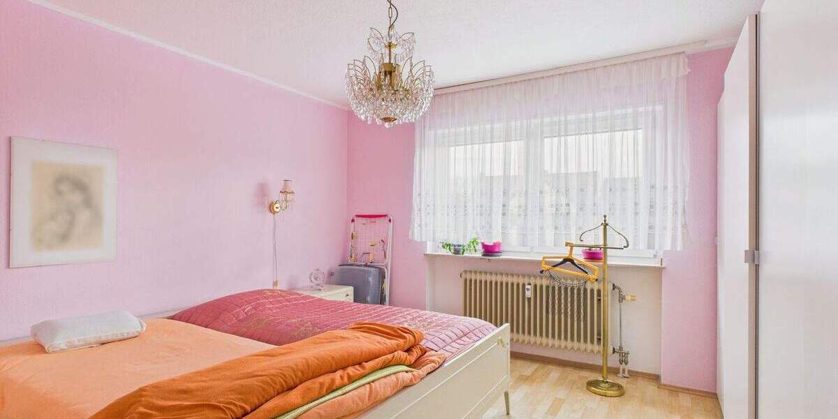 Etagenwohnung Brühl - 3 Zimmer, 85 m&sup2;, 185.000&euro; | Angebot:25374399