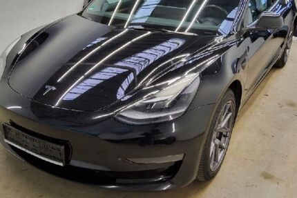 Tesla Model 3 150.000 km 22.950 &euro; Steinbach-Hallenberg OT Herges-Hallenberg 98587