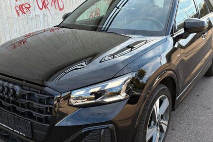 Audi Q2 118.000 km 25.000 &euro; Essingen­­­ 73457