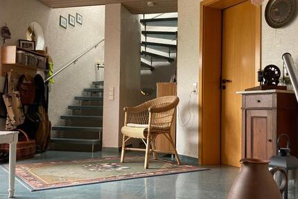 Haus Eutingen im Gäu - 6.5 Zimmer, 130 m&sup2;, 1.350&euro; | Angebot:24744634