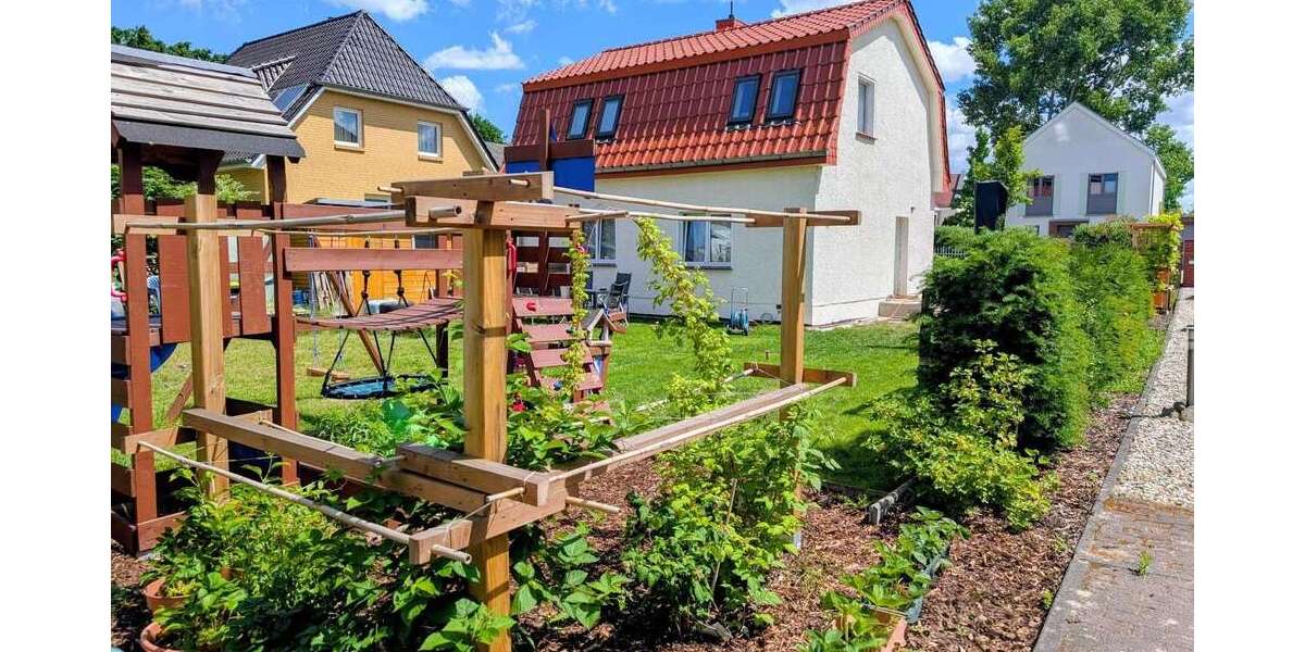 Einfamilienhaus Berlin Lichtenberg - 3 Zimmer, 97 m&sup2;, 2.290&euro; | Angebot:26821467