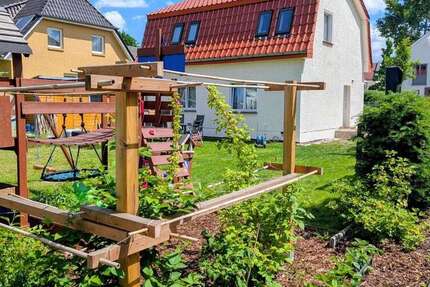 Haus Berlin Lichtenberg - 3 Zimmer, 97 m&sup2;, 2.290&euro; | Angebot:26821467
