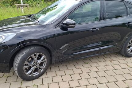 Ford Kuga 74.000 km 18.840 &euro; Konz 54329
