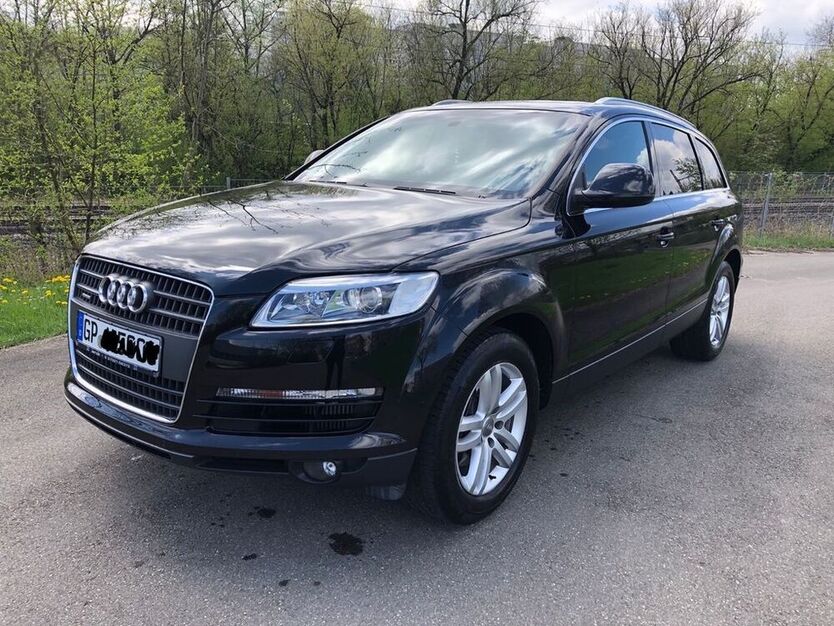 Q7