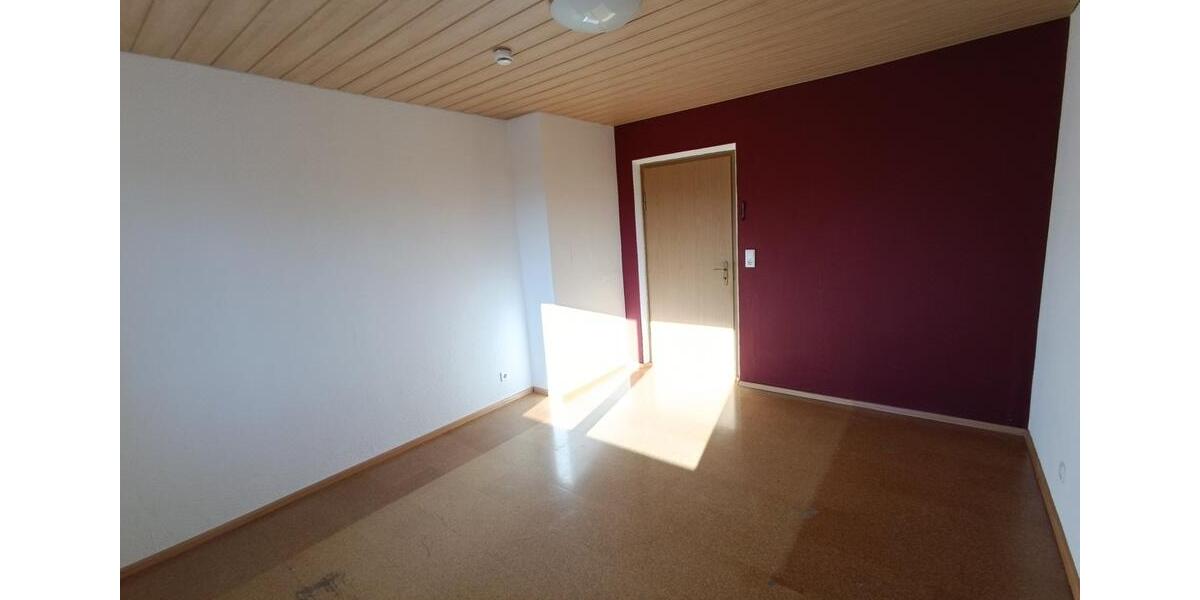Vermieten gepflegte 5 Zimmer Doppel – Wohnung (115 m² ) im 4. OG 5 zimmer