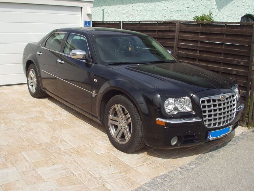 300C