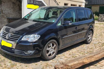 VW Touran 191.211 km 3.990 &euro; Rheinfelden 79618