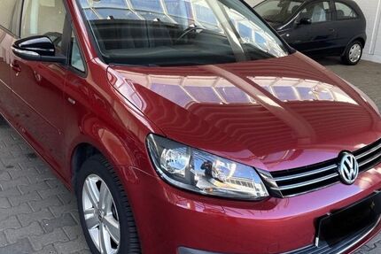 VW Touran 150.223 km 8.499 &euro; Friedberg 61169