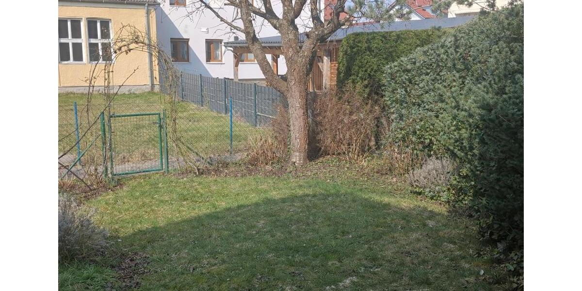 Reihenhaus Nabburg - 5 Zimmer, 140 m&sup2;, 1.800&euro; | Angebot:26326550