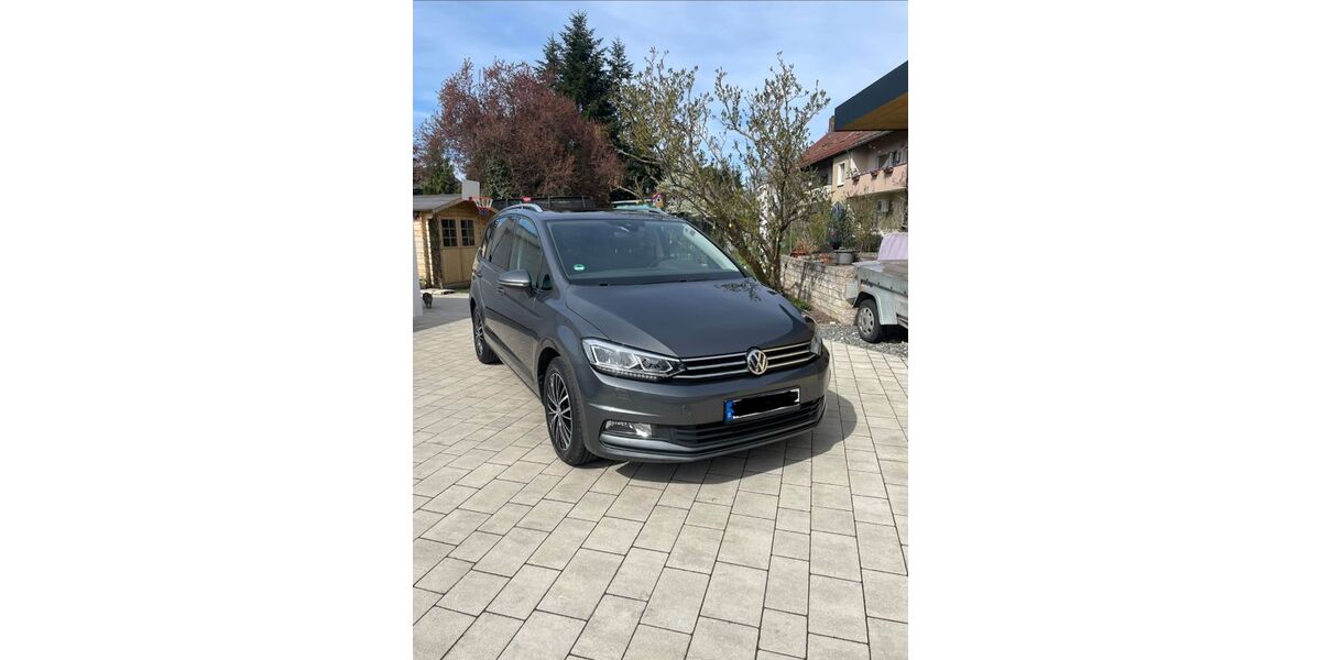 VW Touran 107.181 km 17.700 &euro; Nürnberg 90469
