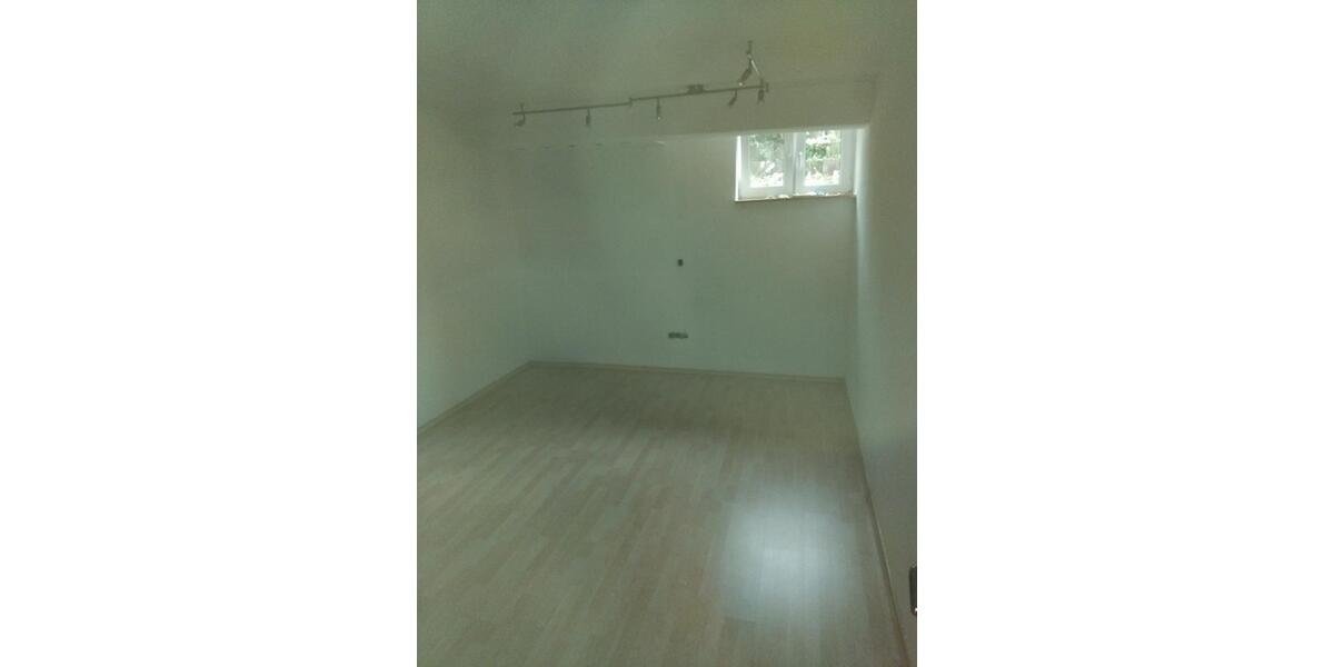 Erdgeschoßwohnung Laberweinting - 3.5 Zimmer, 97 m&sup2;, 750&euro; | Angebot:26193730
