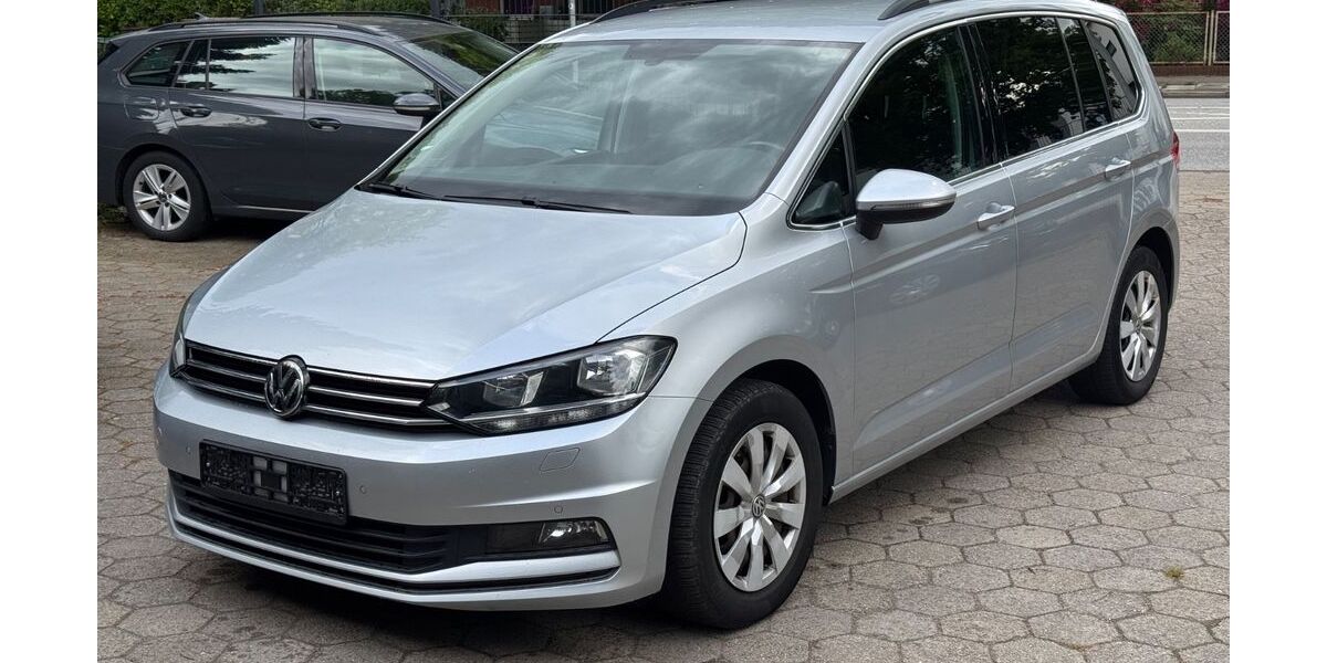 VW Touran 140.000 km 15.990 &euro; Hamburg 22457