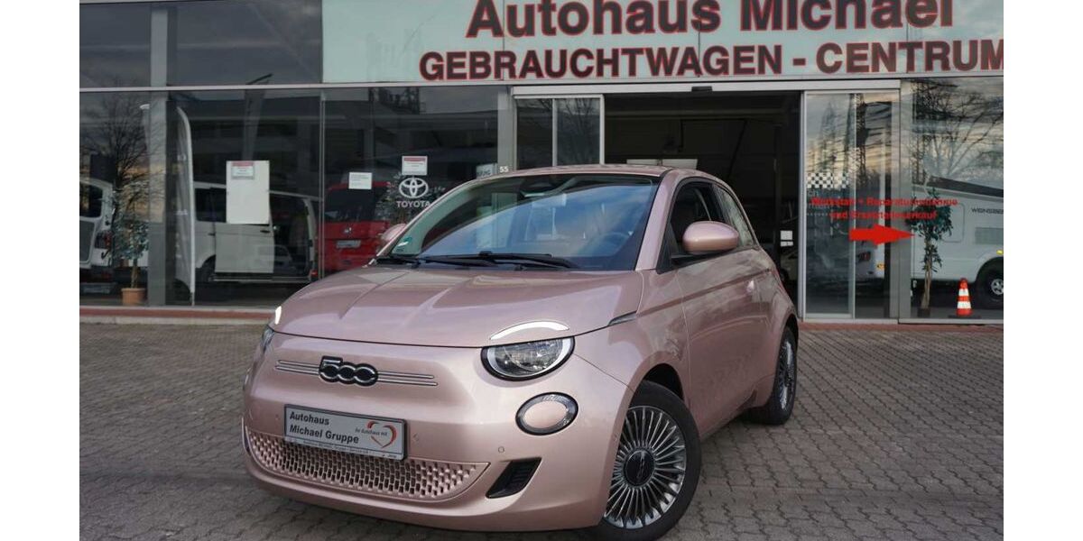 Fiat 500e 42.562 km 16.490 &euro; Hamburg 22043