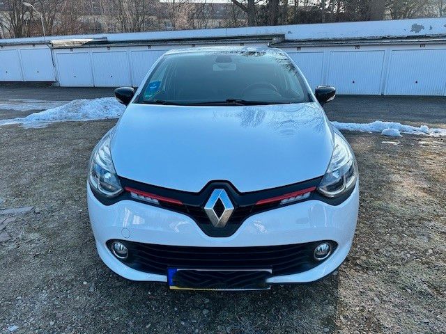 Renault Clio 62.000 km 8.900 &euro; Chemnitz 09126