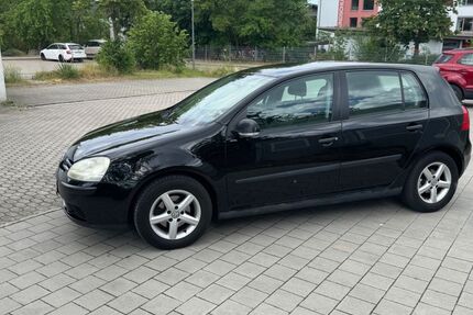 VW Golf 205.000 km 2.500 &euro; Regenstauf 93128