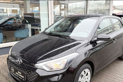 Hyundai i20 123.400 km 8.990 &euro; Geisenheim 65366