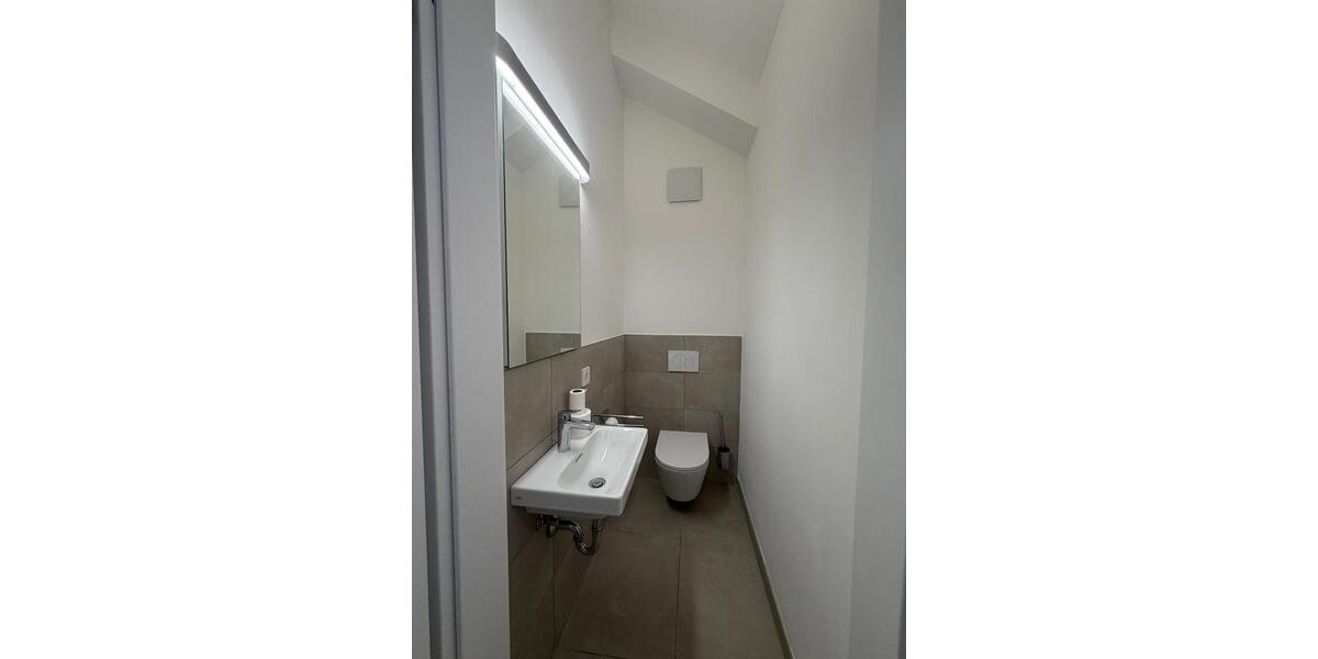 Dachgeschoßwohnung Beratzhausen - 3 Zimmer, 84 m&sup2;, 1.029&euro; | Angebot:24854465