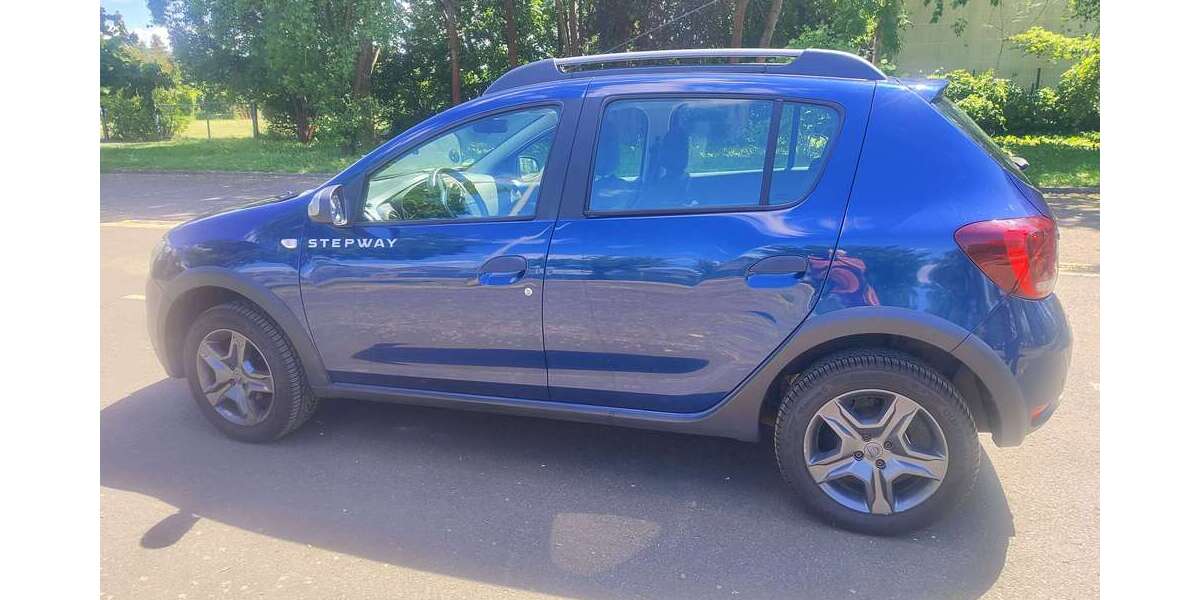 Dacia Sandero 114.000 km 6.900 &euro; Lieberose, Stadt 15868