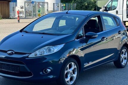 Ford Fiesta 158.500 km 2.800 € Trossingen 78647