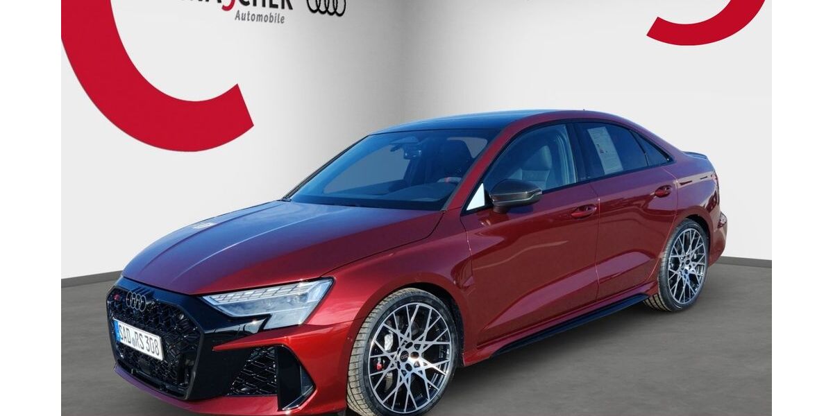Audi RS3 4.900 km 74.666 &euro; Wackersdorf 92442