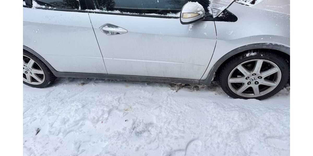 Honda Civic 210.000 km 2.500 &euro; Moringen 37186