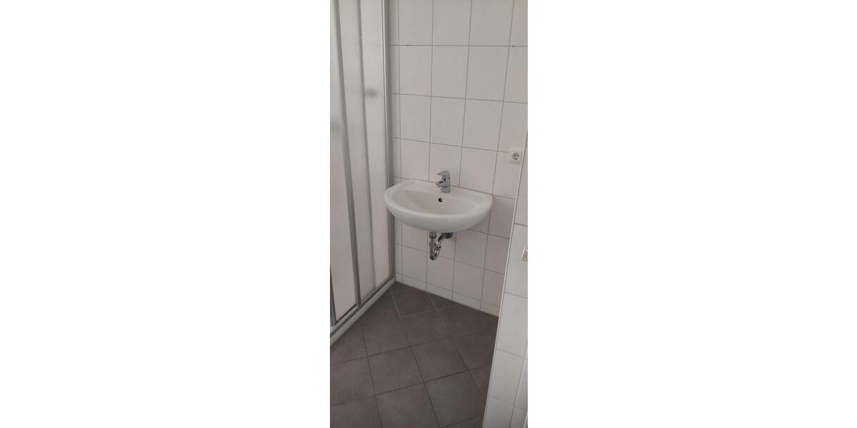 Erdgeschoßwohnung Werdau - 2 Zimmer, 59 m&sup2;, 353&euro; | Angebot:26006932