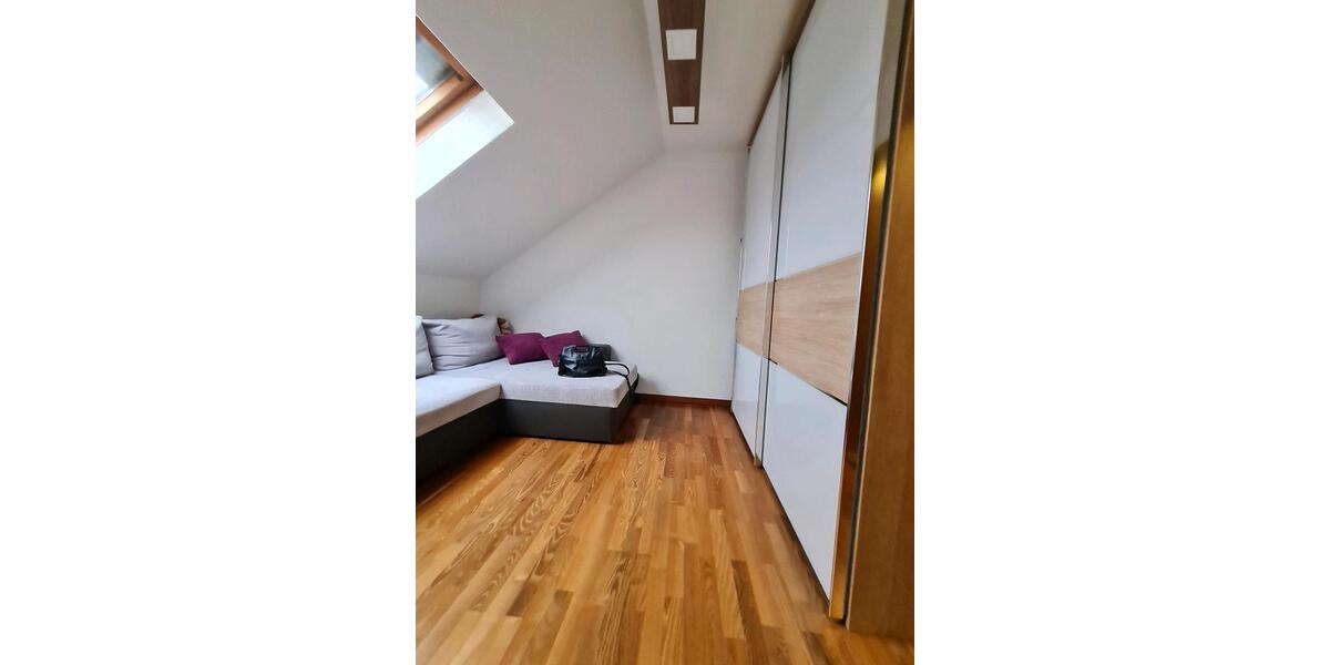Dachgeschoßwohnung Tauberbischofsheim - 3 Zimmer, 63 m&sup2;, 185.000&euro; | Angebot:25658288