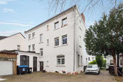 Wohnung zum Kaufen in Wiesbaden-Biebrich 160.000 € 41.38 m²