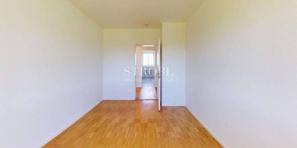Etagenwohnung Grünwald - 3 Zimmer, 82 m&sup2;, 1.976&euro; | Angebot:26787613