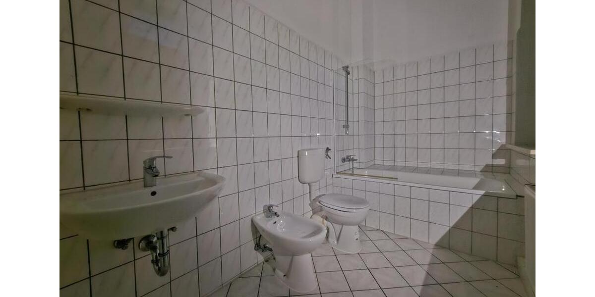 Etagenwohnung Altenburg - 2 Zimmer, 68 m&sup2;, 359&euro; | Angebot:19462899