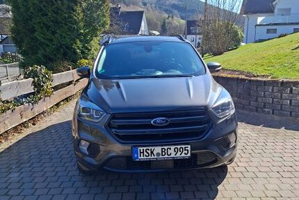 Ford Kuga 170.000 km 14.200 &euro; Schmallenberg 57392