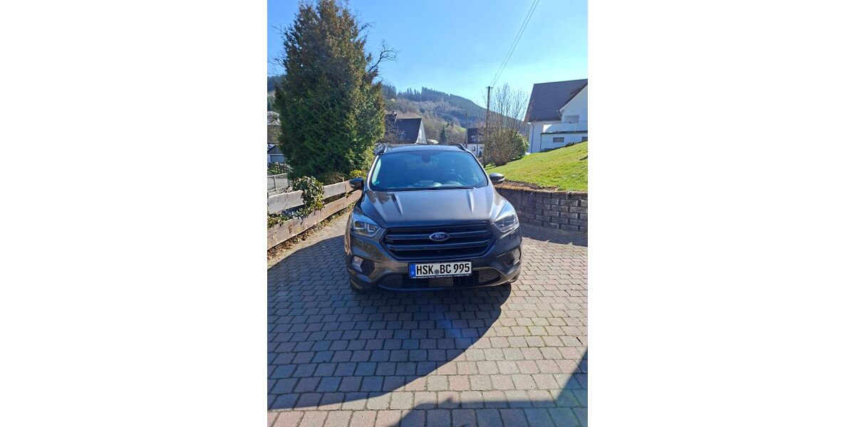 Ford Kuga 170.000 km 14.200 &euro; Schmallenberg 57392