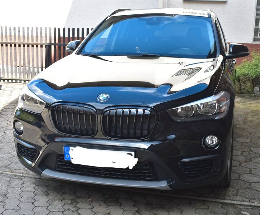 X1